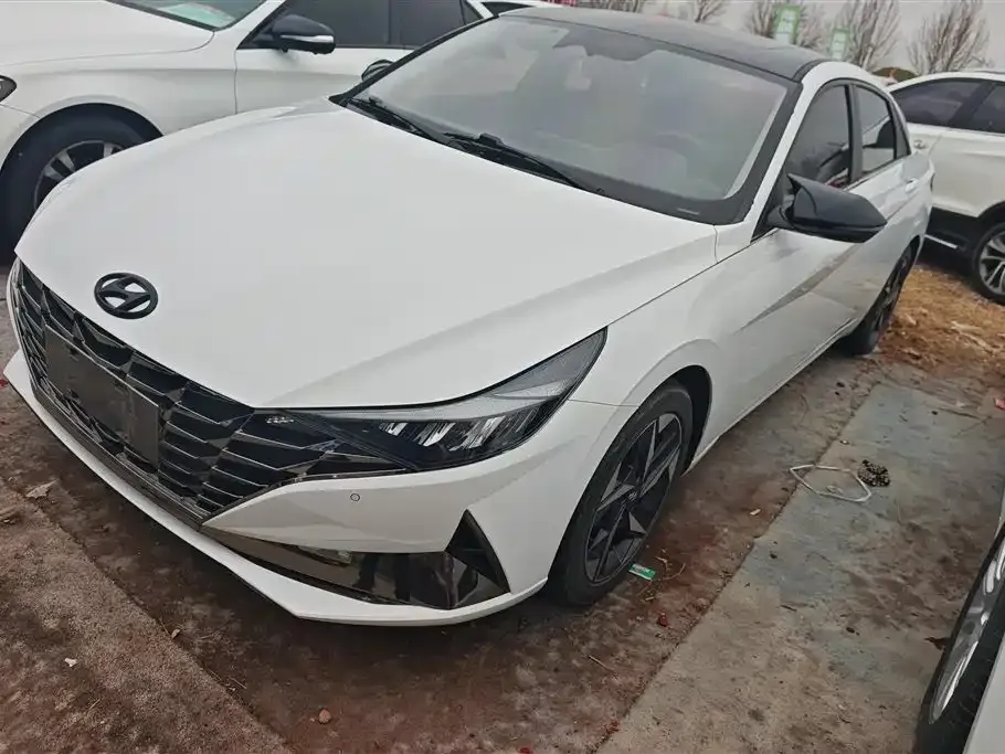 Hyundai Elantra 2022 из CN, фото 1