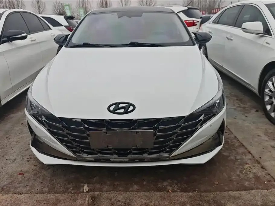 Hyundai Elantra 2022 из CN, фото 3