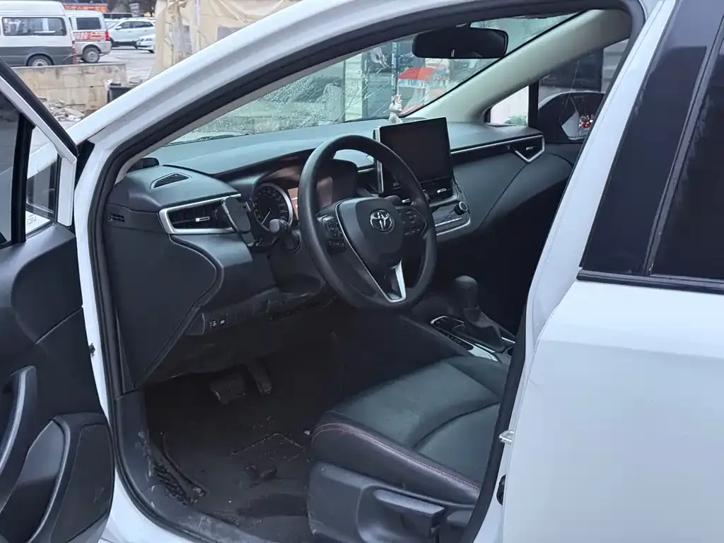 Toyota Corolla 2023 из CN, фото 6