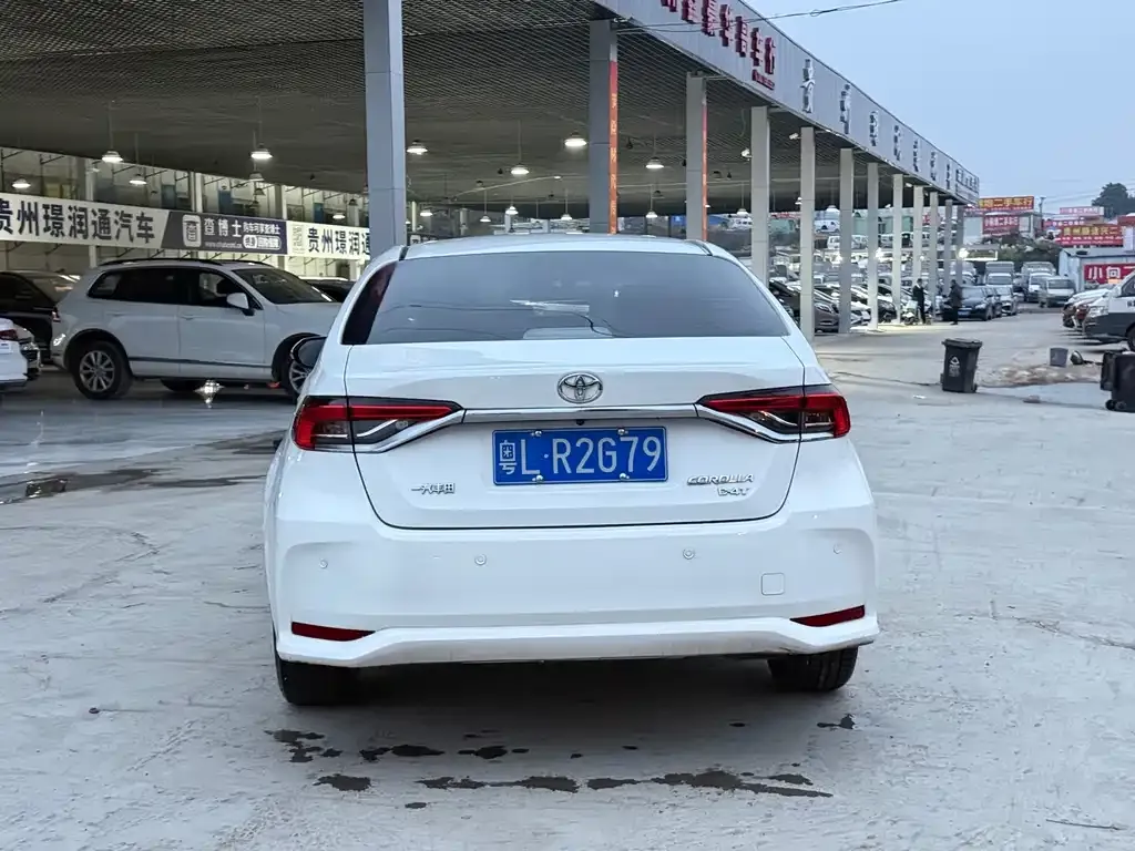 Toyota Corolla 2023 из CN, фото 3