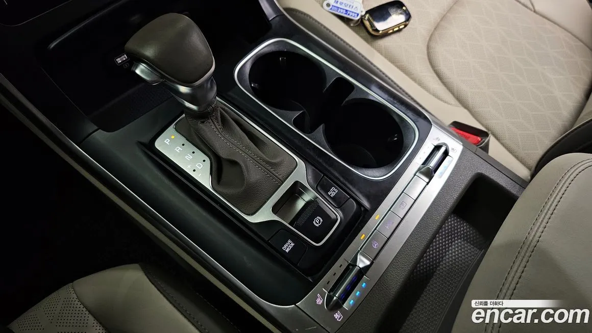 Kia Carnival — фото 10
