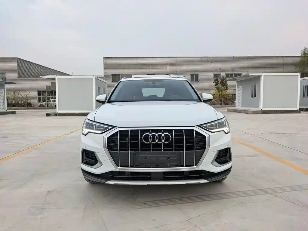 Audi Q3 — фото 7
