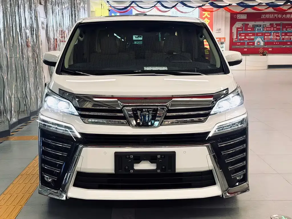 Toyota Vellfire 2021 из CN, фото 10