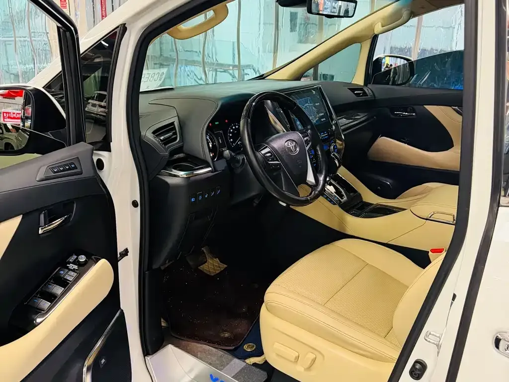 Toyota Vellfire 2021 из CN, фото 6