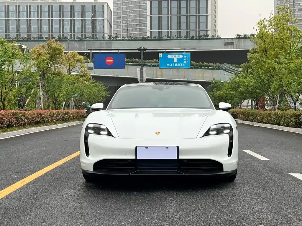 Porsche Taycan 2023 из CN, фото 10