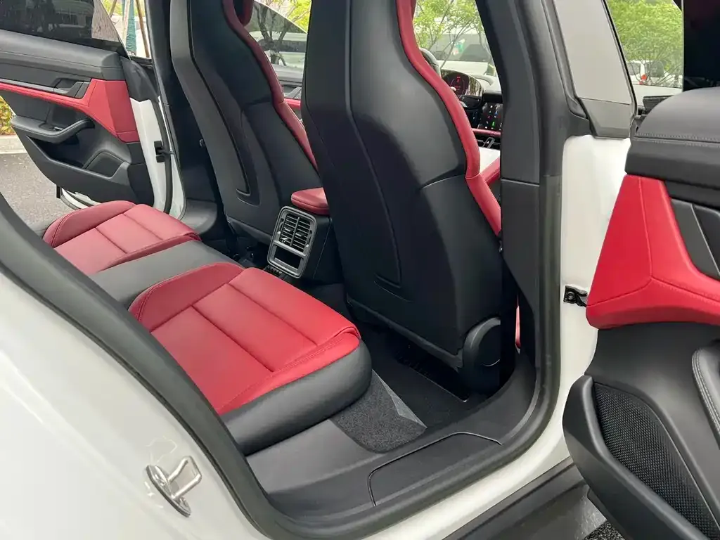 Porsche Taycan 2023 из CN, фото 2