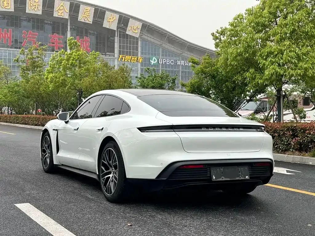 Porsche Taycan 2023 из CN, фото 5