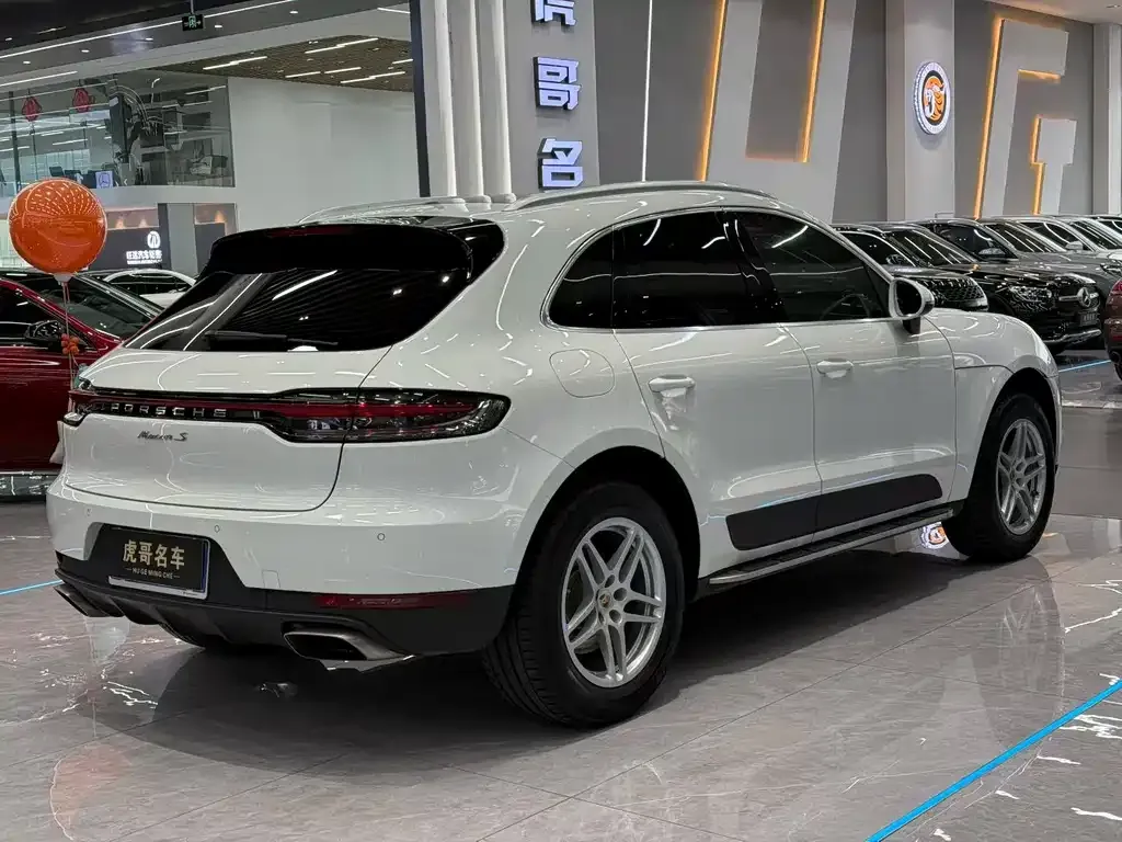 Porsche Macan — фото 9