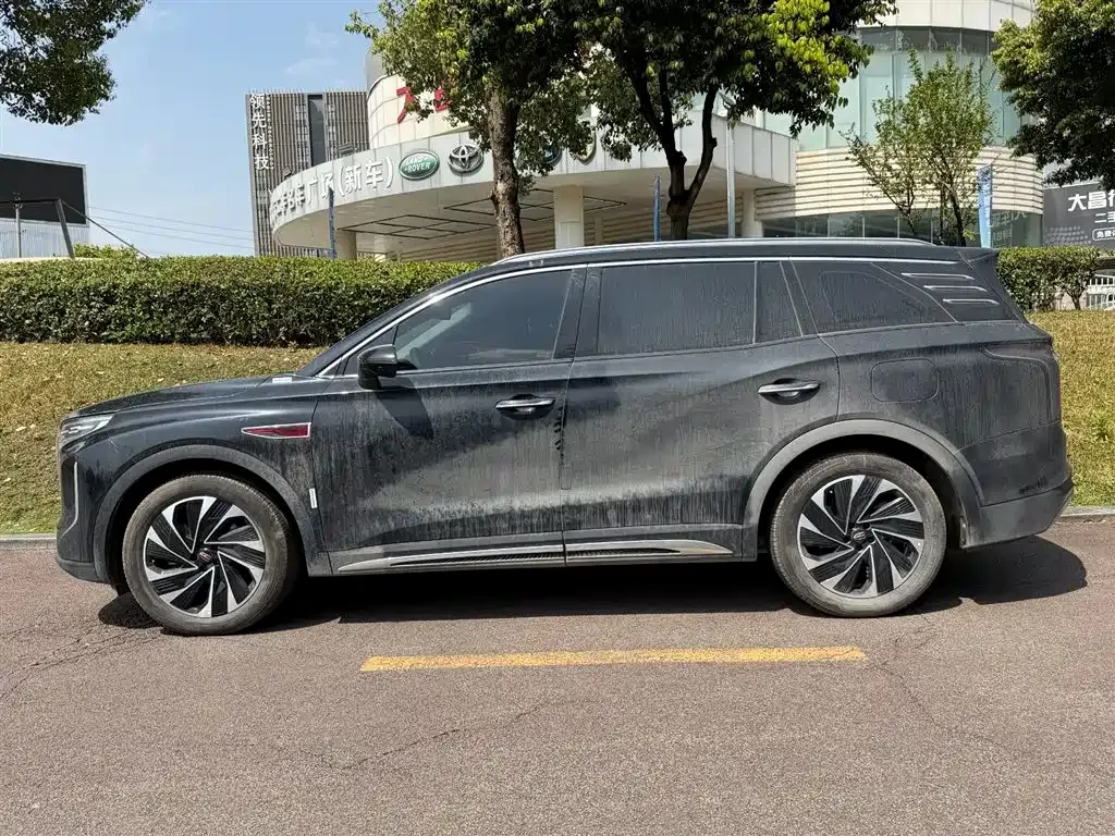 Hongqi HS7 PHEV — фото 10