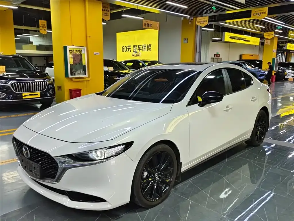 Mazda 3 Axela 2023 из CN, фото 1