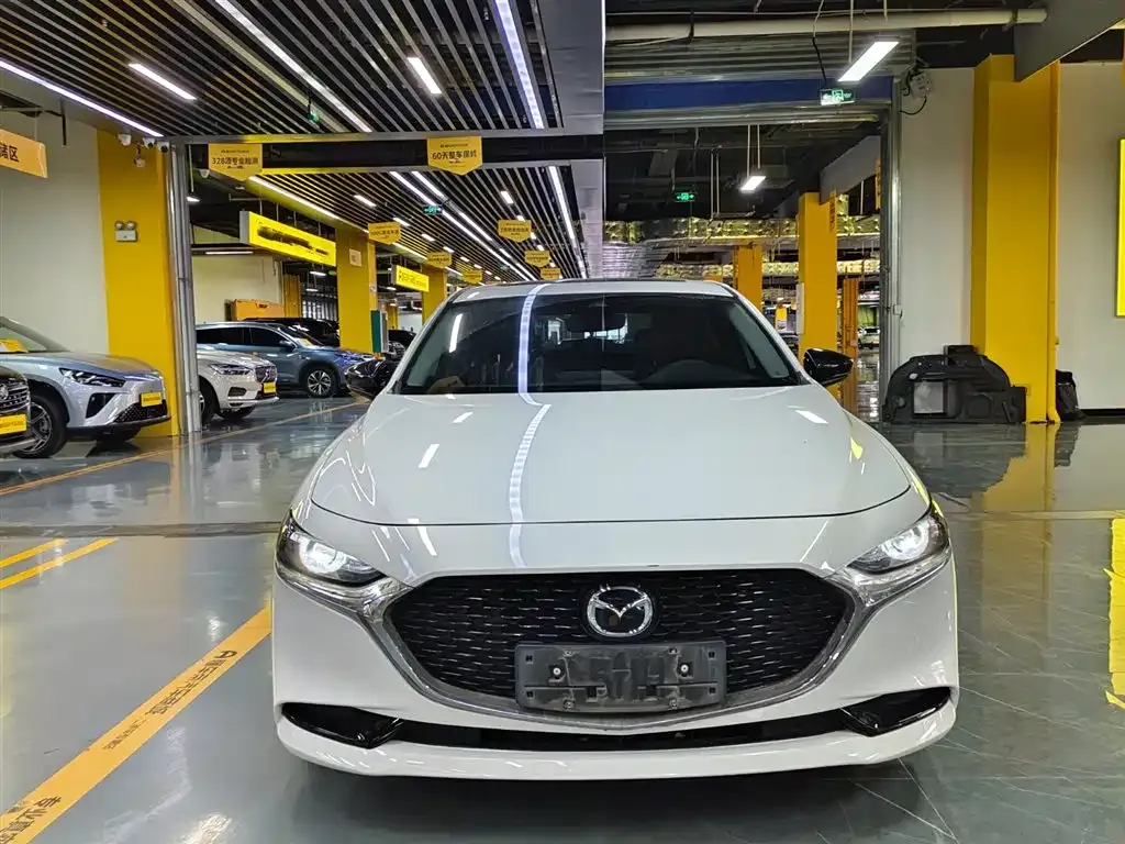 Mazda 3 Axela 2023 из CN, фото 5