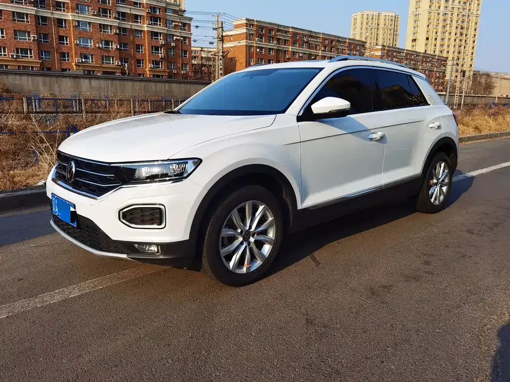 Volkswagen T-Roc — фото 4