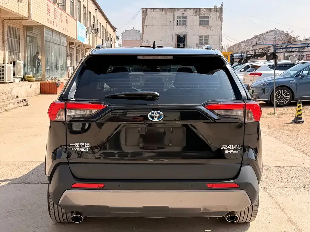 Toyota RAV4 2023 из CN, фото 8