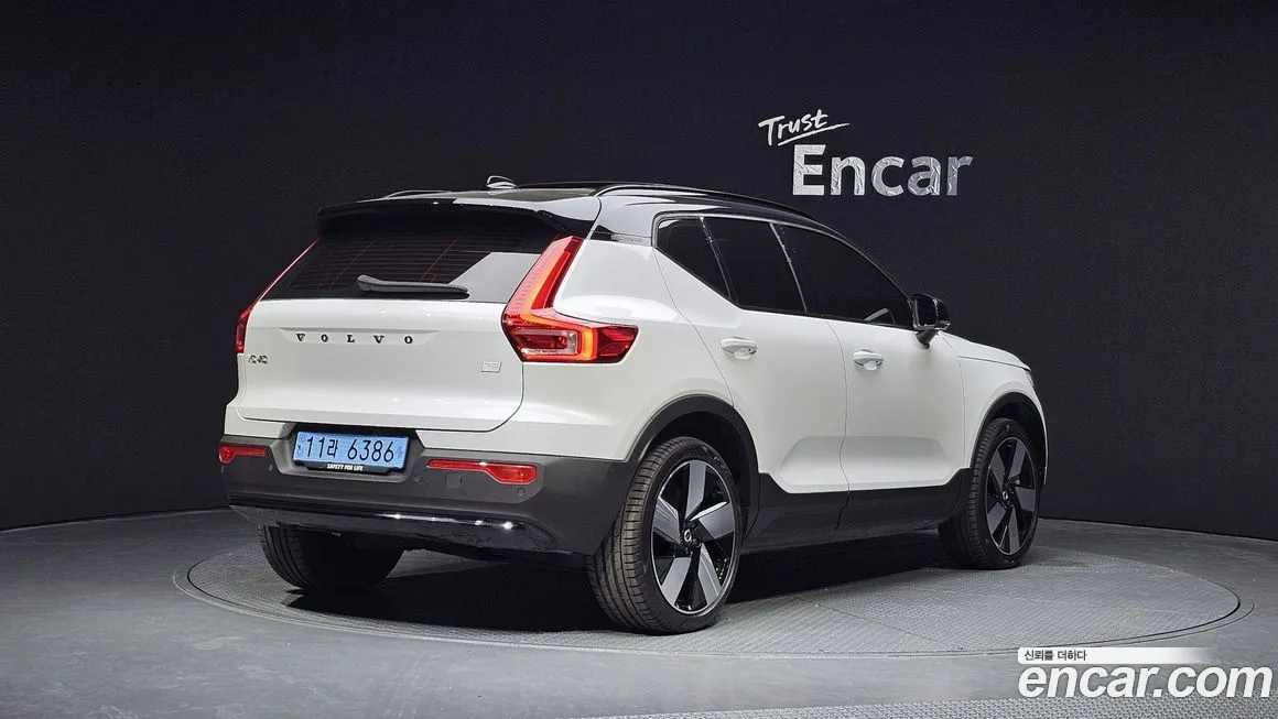 Volvo XC40 2024 из KR, фото 6