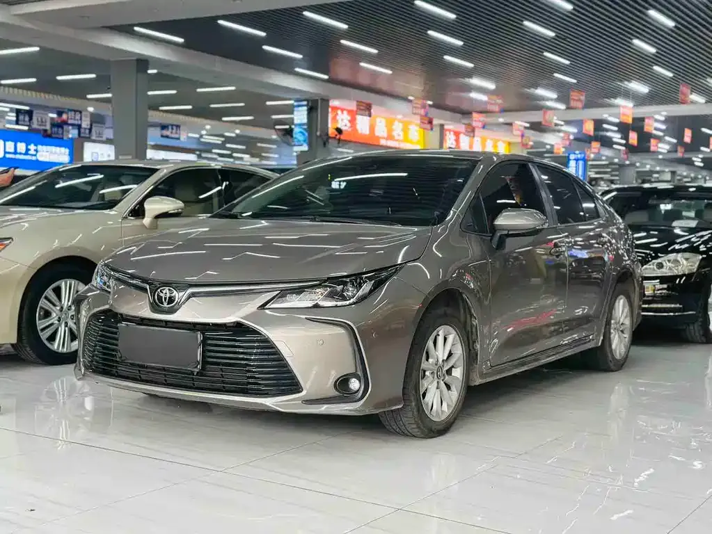 Toyota Corolla 2022 из CN, фото 1