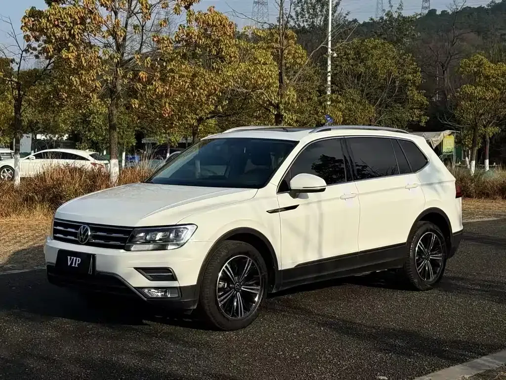 Volkswagen Tiguan L 2021 из CN, фото 1