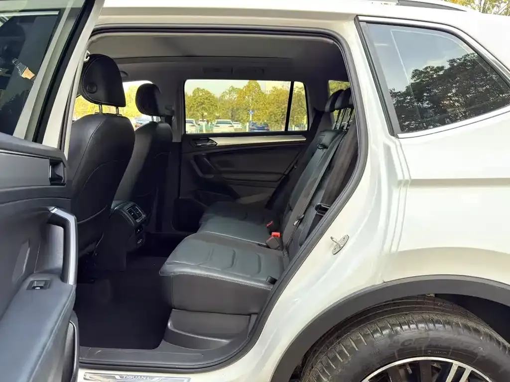 Volkswagen Tiguan L 2021 из CN, фото 6