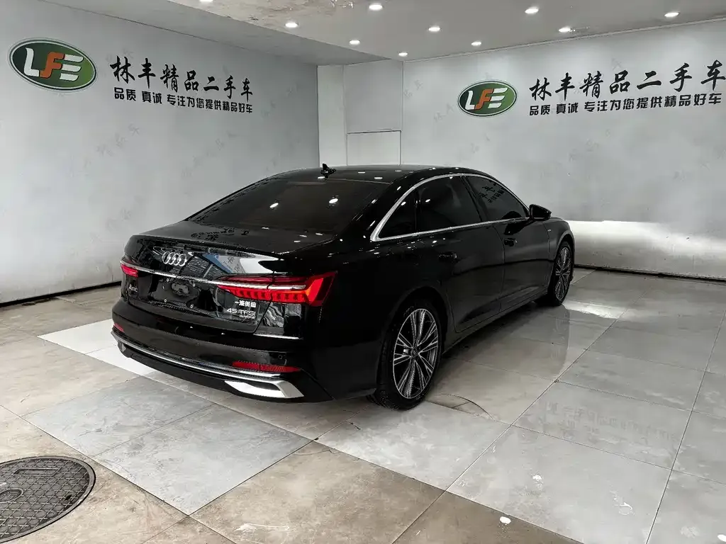 Audi A6L 2025 из CN, фото 9