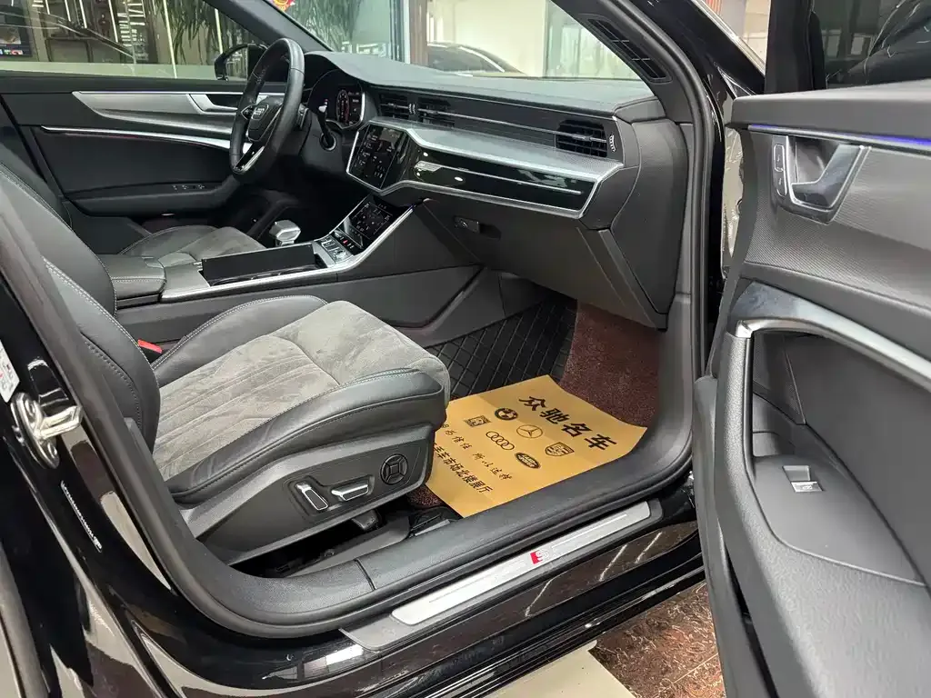 Audi A6L 2024 из CN, фото 9