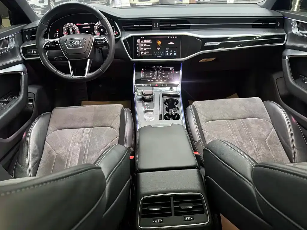 Audi A6L 2024 из CN, фото 2