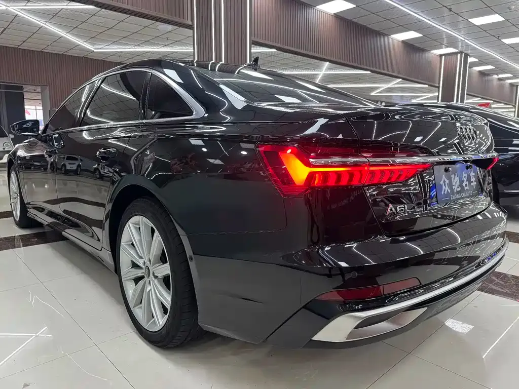 Audi A6L 2024 из CN, фото 6