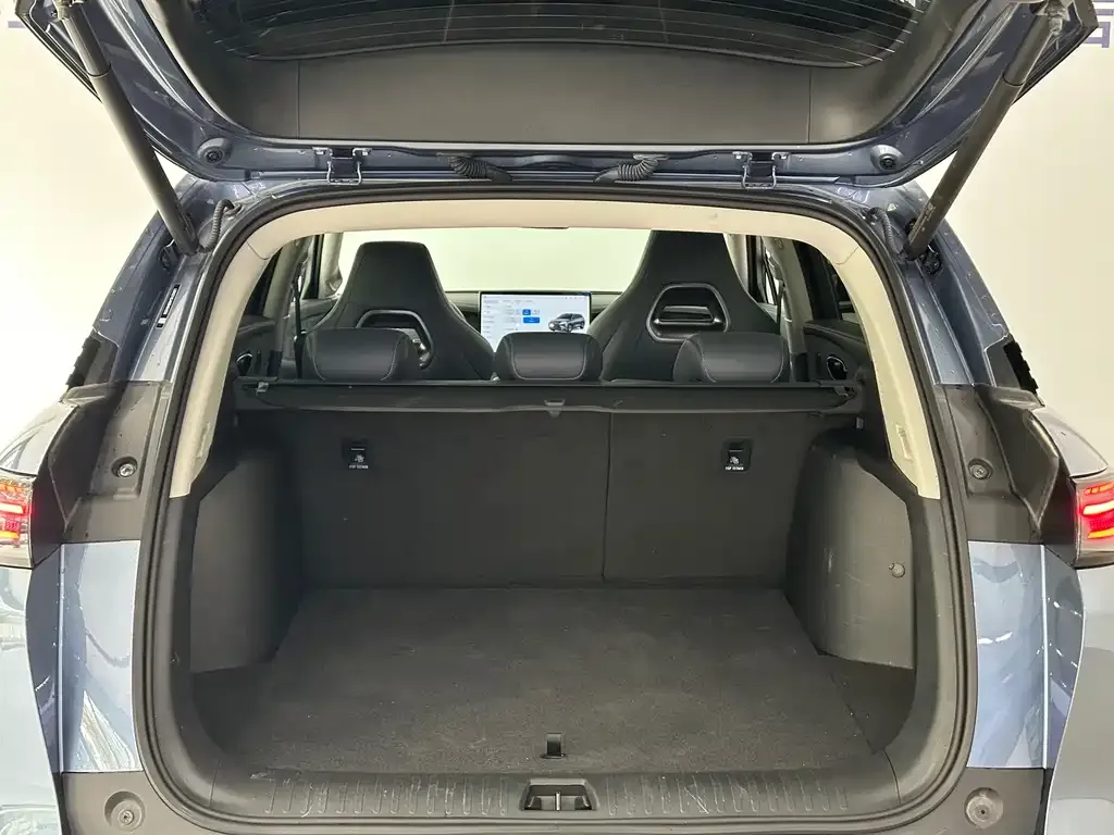 BYD Hiace 07 DM-i — фото 8