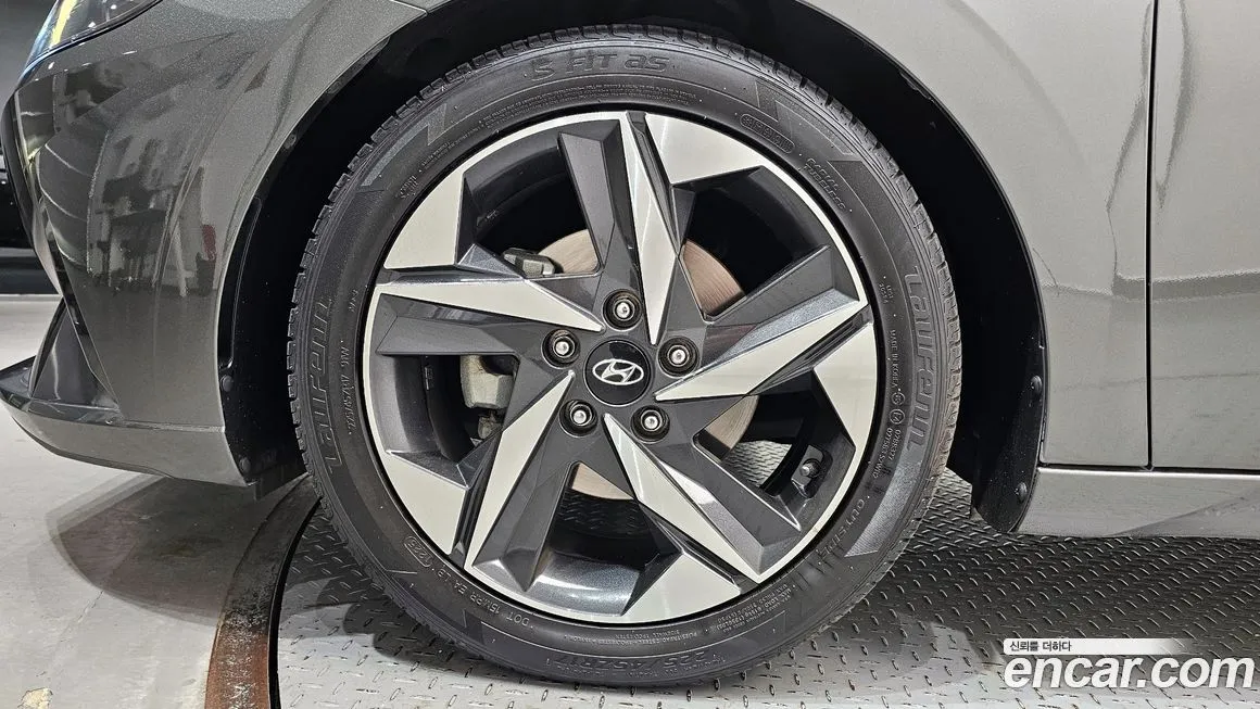 Hyundai AVANTE — фото 10