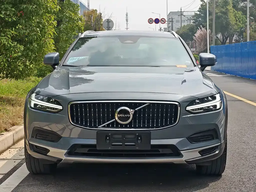 Volvo V90 — фото 9