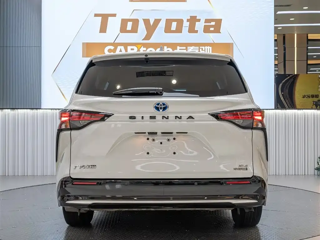 Toyota Sienna 2022 из CN, фото 10