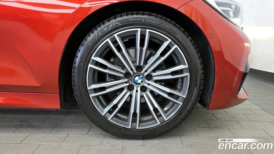 BMW 3-Series 2021 из KR, фото 10