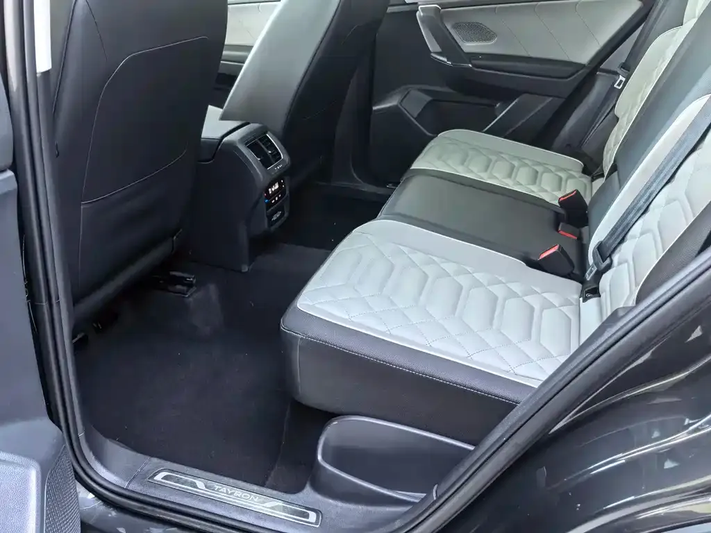 Volkswagen Tayron 2022 из CN, фото 5