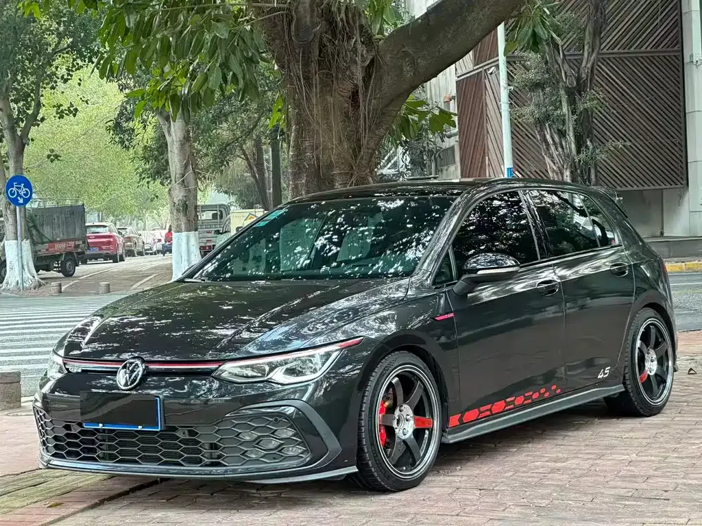 Volkswagen Golf GTI 2022 из CN, фото 1