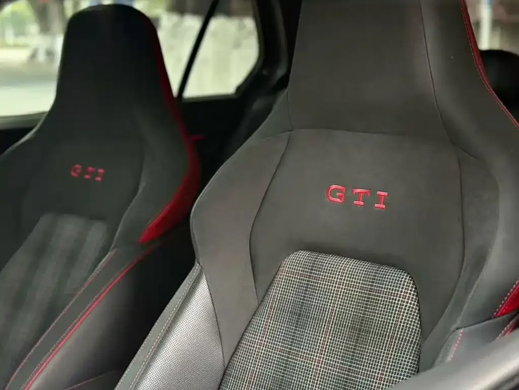 Volkswagen Golf GTI 2022 из CN, фото 9