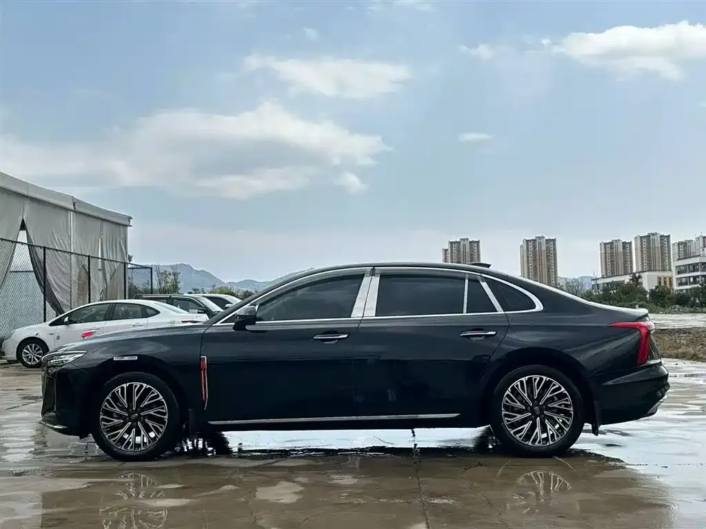 Hongqi H5 2025 из CN, фото 3