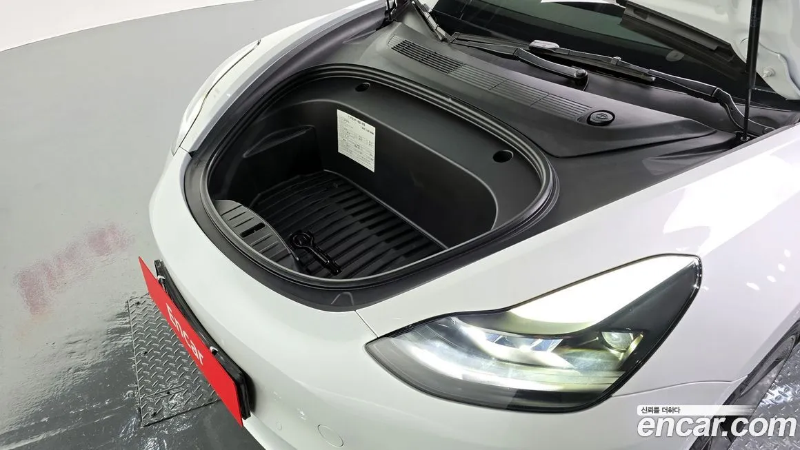 Tesla Model 3 — фото 4