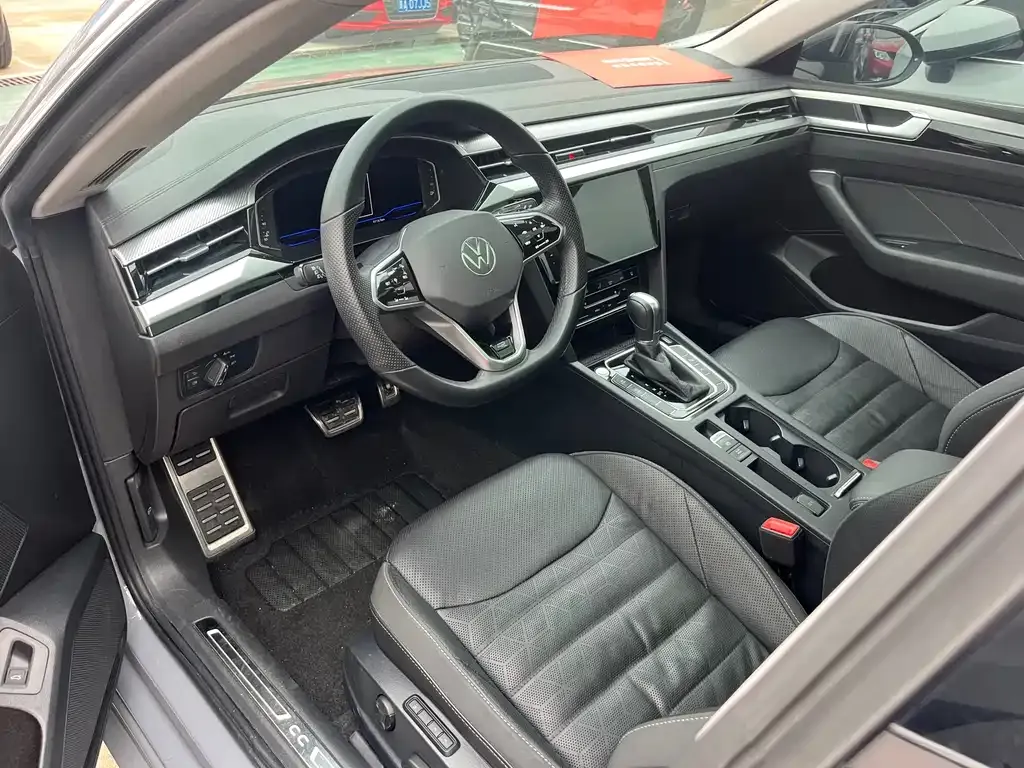 Volkswagen CC 2022 из CN, фото 8