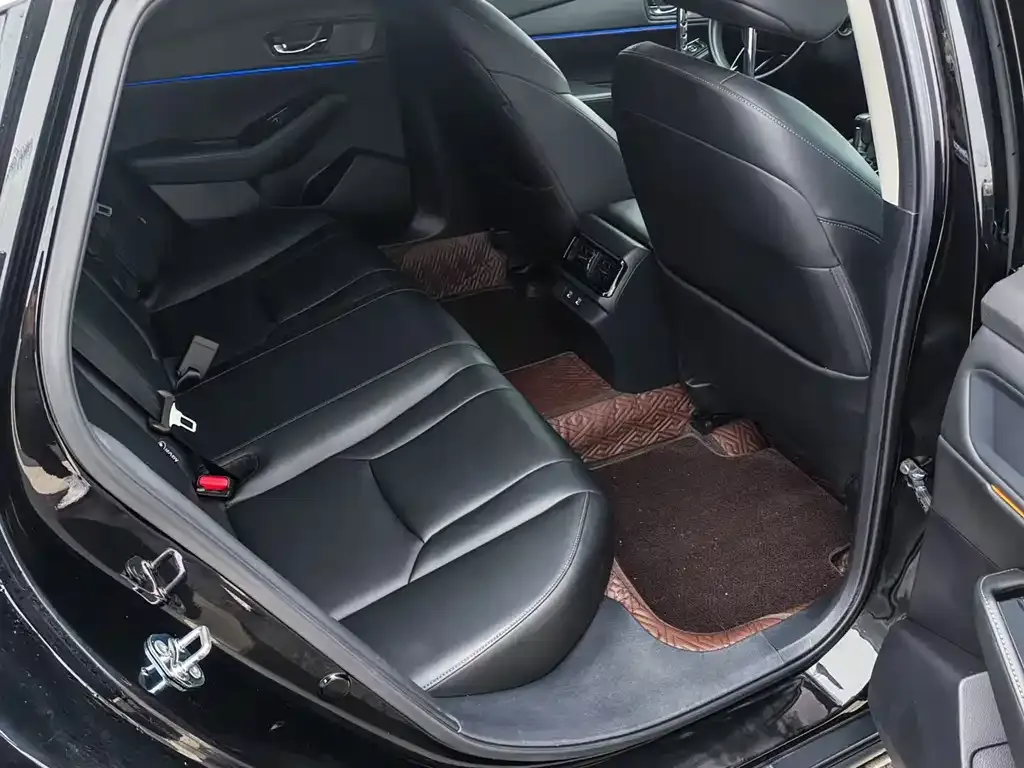 Honda Accord 2023 из CN, фото 3