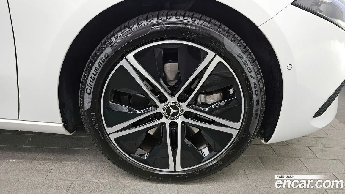 Mercedes-Benz A-Class 2025 из KR, фото 5