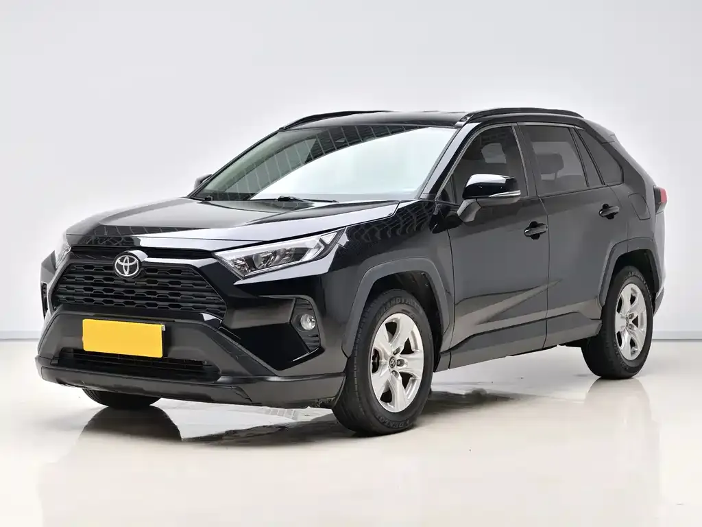 Toyota RAV4 2021 из CN, фото 1