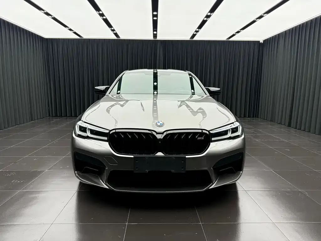 BMW M5 — фото 3
