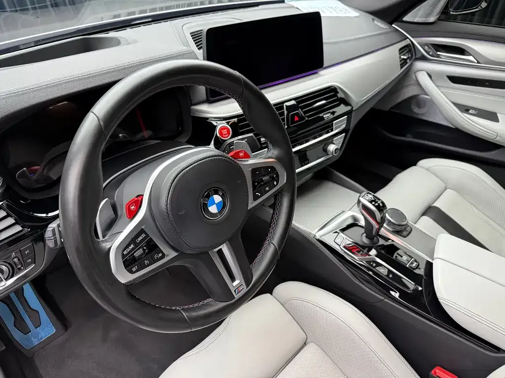 BMW M5 — фото 5