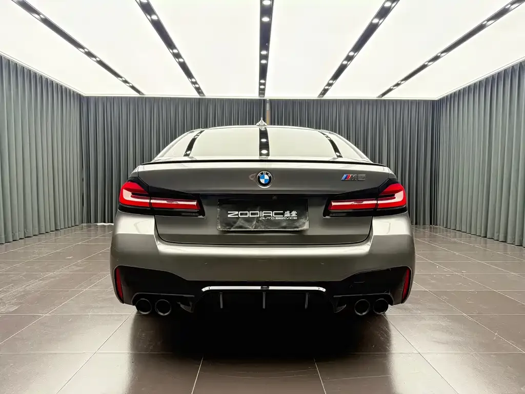 BMW M5 — фото 6
