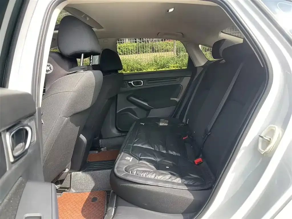 Honda Civic 2024 из CN, фото 2