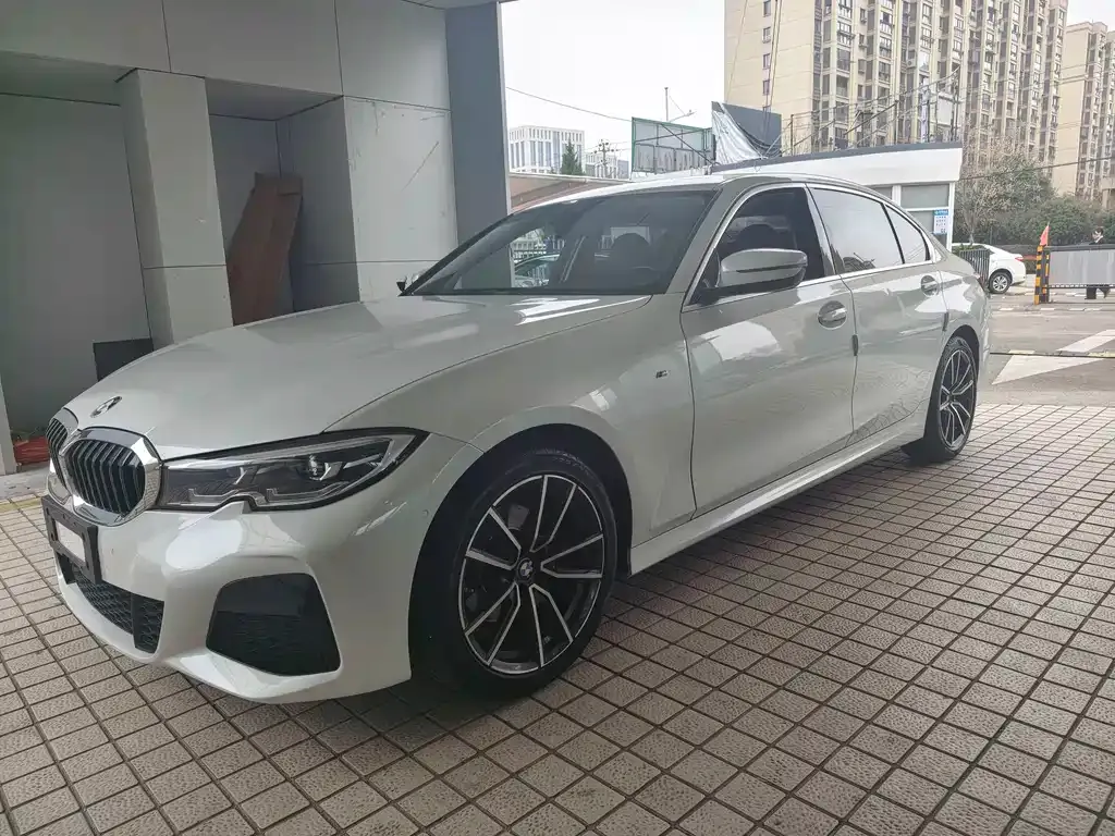 BMW 3 Series — фото 1