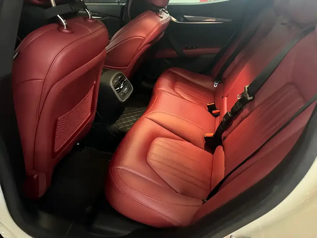 Maserati Ghibli 2022 из CN, фото 4