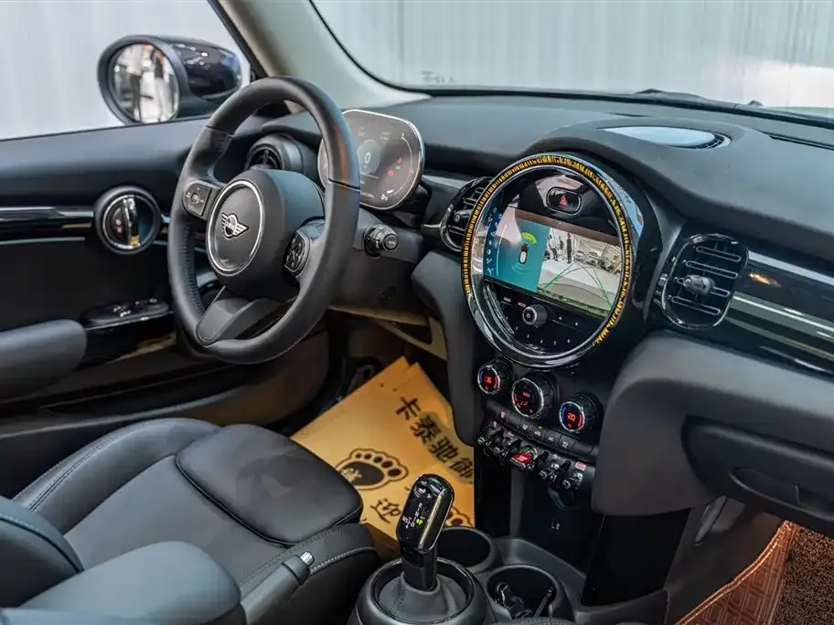 MINI Cooper (3-door) 2024 из CN, фото 8