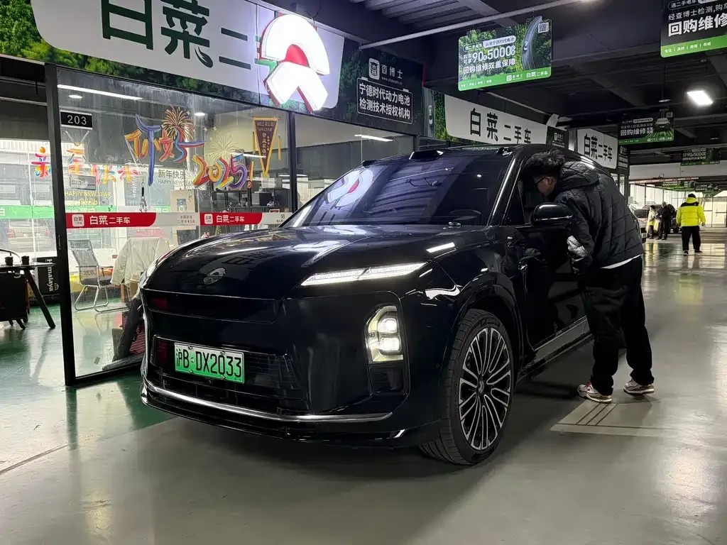 NIO ES8 2025 из CN, фото 1