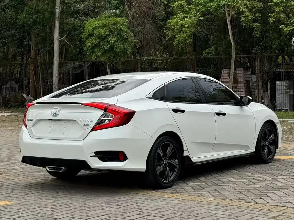 Honda Civic 2021 из CN, фото 4