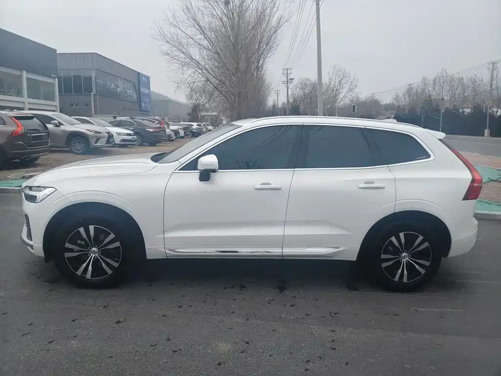 Volvo XC60 2025 из CN, фото 5