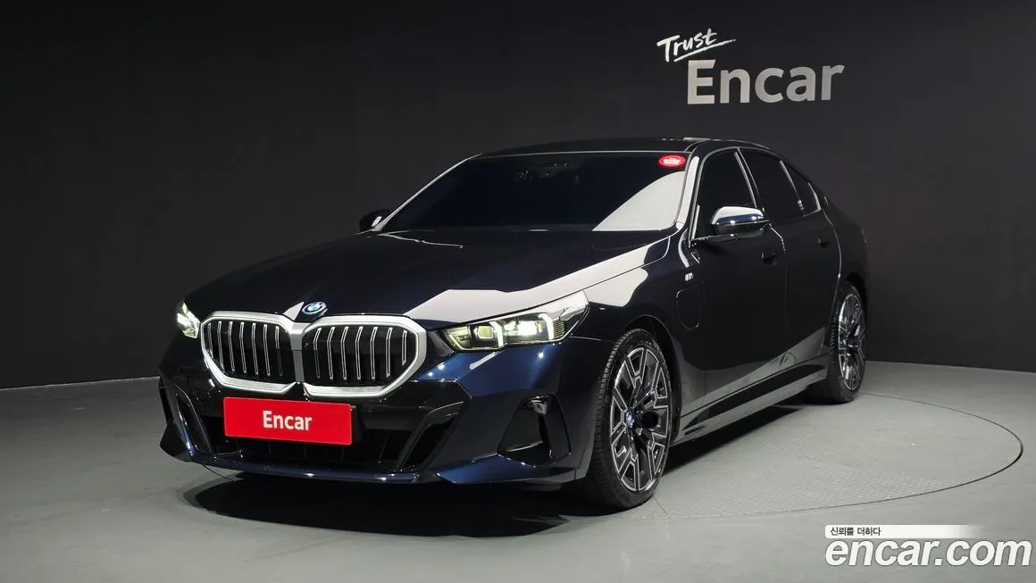 BMW 5-Series 2025 из KR, фото 1